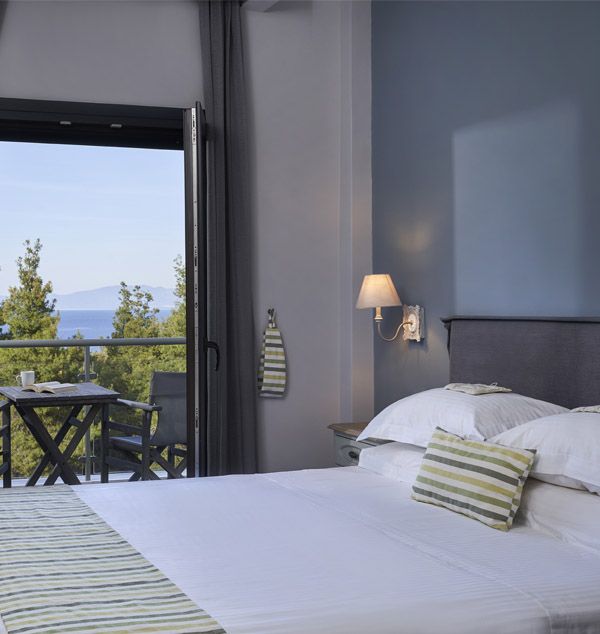 FAMILY SUITE WITH SEA OR MOUNTAIN VIEW